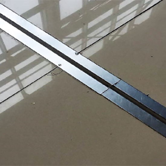 Foto Juntas de Dilatação SIR 1000 Al Sirius Pisos e Juntas